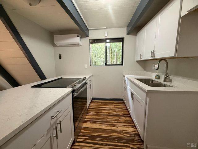 26465 Poppy Dr, Willits, CA 95490