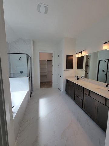 408 Five Mile Creek WAY, Kyle, TX 78640