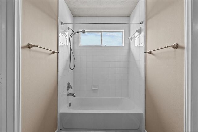 3902 Basil Court, Pearland, TX 77584