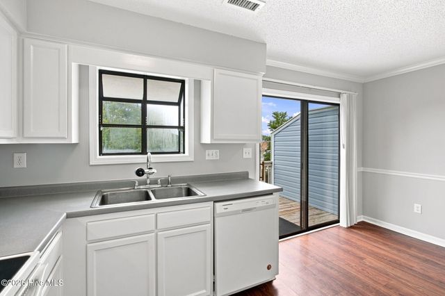 4187 Spirea Drive, Wilmington, NC 28403