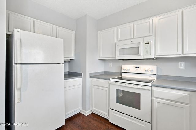 4187 Spirea Drive, Wilmington, NC 28403