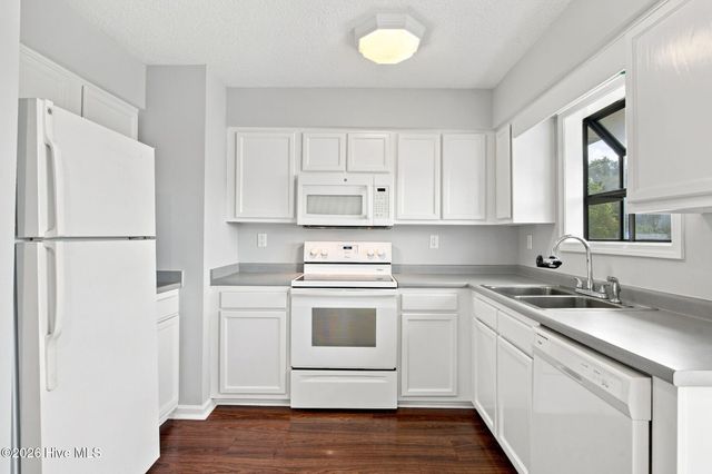 4187 Spirea Drive, Wilmington, NC 28403