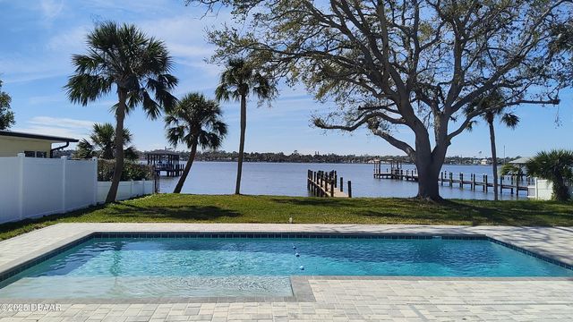 382 Riverside Drive, Ormond Beach, FL 32176