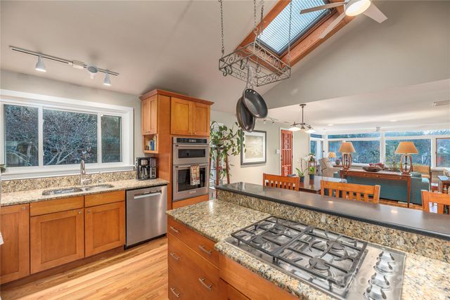 106 Spooks Branch Road, Asheville, NC 28804