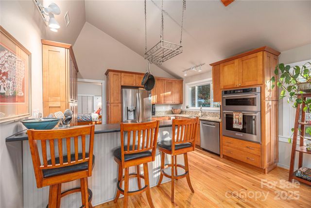 106 Spooks Branch Road, Asheville, NC 28804