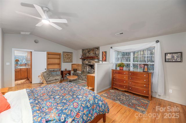 106 Spooks Branch Road, Asheville, NC 28804