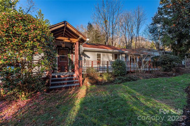 106 Spooks Branch Road, Asheville, NC 28804