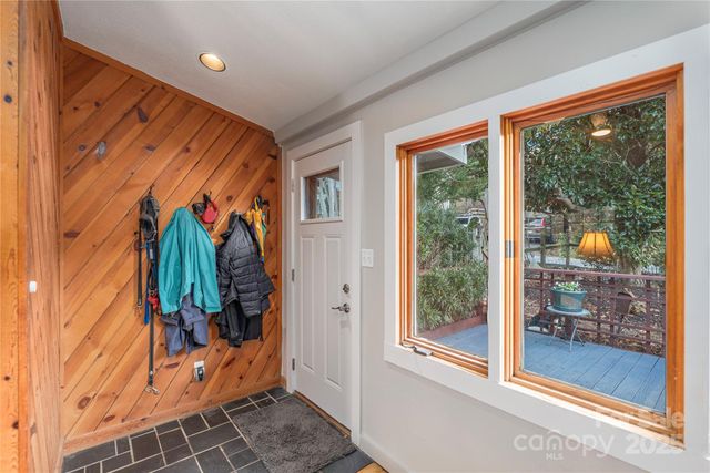 106 Spooks Branch Road, Asheville, NC 28804