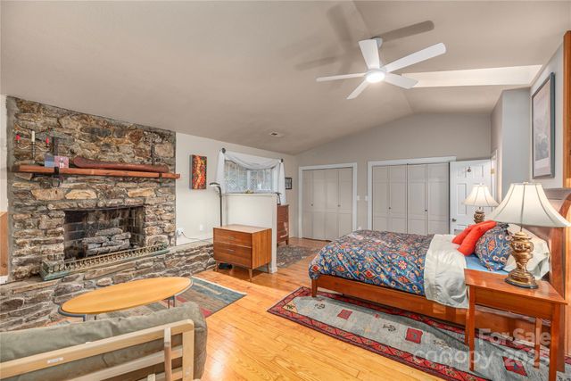 106 Spooks Branch Road, Asheville, NC 28804