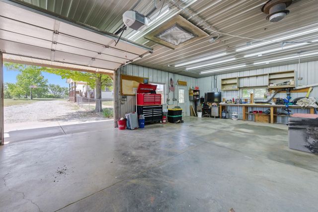 14618 SW 173rd St, Rose Hill, KS 67133