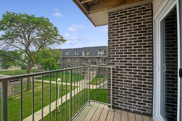 848 Mcintosh Court 204, Prospect Heights, IL 60070