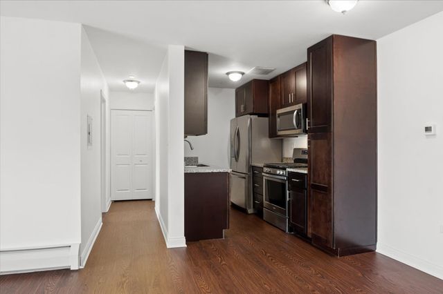 848 Mcintosh Court 204, Prospect Heights, IL 60070