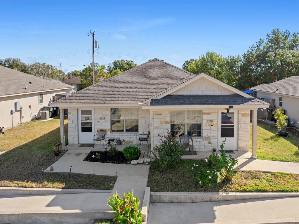 1235 Honor LN, Temple, TX 76501