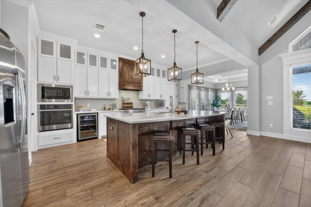 1213 Crown Valley Drive, Weatherford, TX 76087