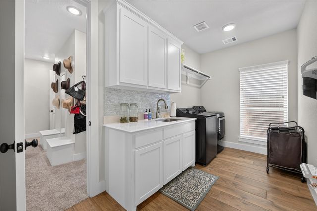 1213 Crown Valley Drive, Weatherford, TX 76087