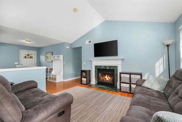 83 Dickson Dr, Plymouth, MA 02360