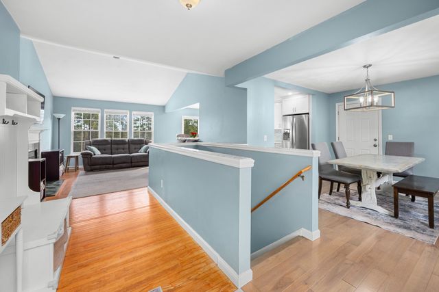 83 Dickson Dr, Plymouth, MA 02360