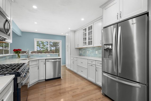 83 Dickson Dr, Plymouth, MA 02360