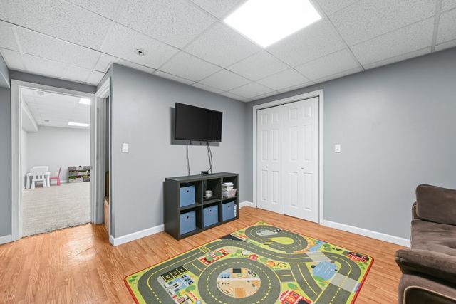 83 Dickson Dr, Plymouth, MA 02360