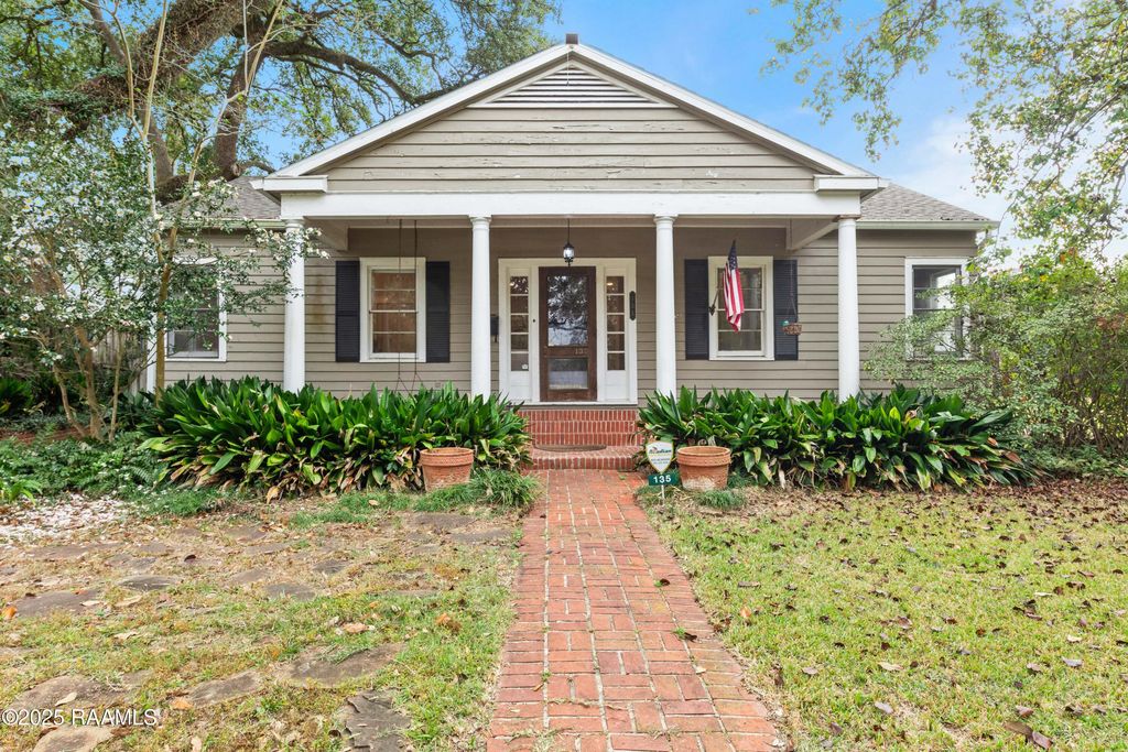 135 Clark Court, Lafayette, LA 70503