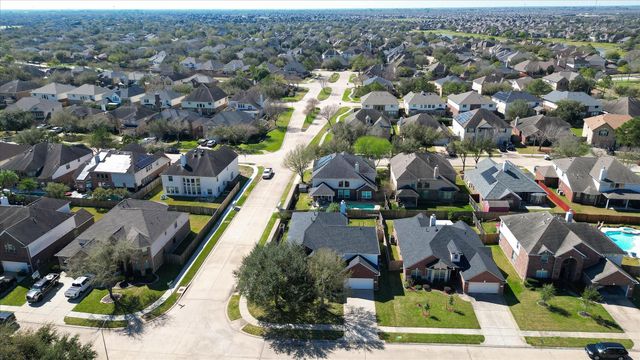 13202 Indigo Creek Lane, Pearland, TX 77584