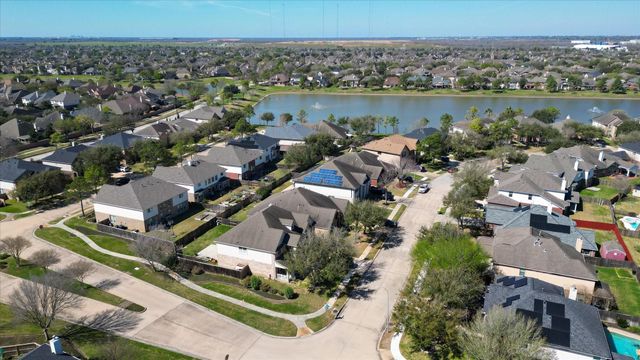 13202 Indigo Creek Lane, Pearland, TX 77584