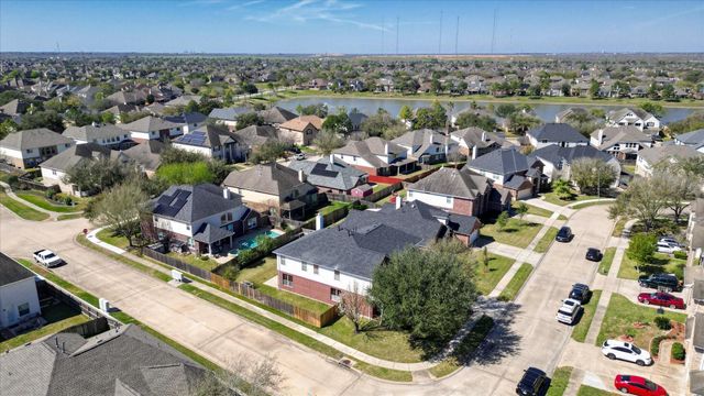 13202 Indigo Creek Lane, Pearland, TX 77584