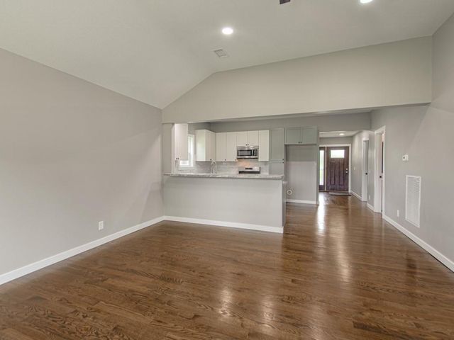 4946 Logan Avenue, Kansas City, MO 64136