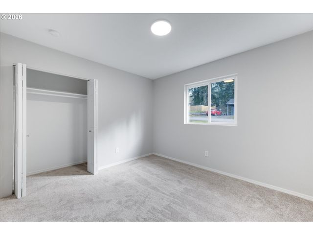 115 LOWRANE Dr, Kelso, WA 98626