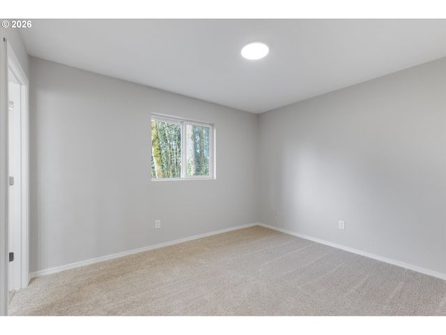 115 LOWRANE Dr, Kelso, WA 98626
