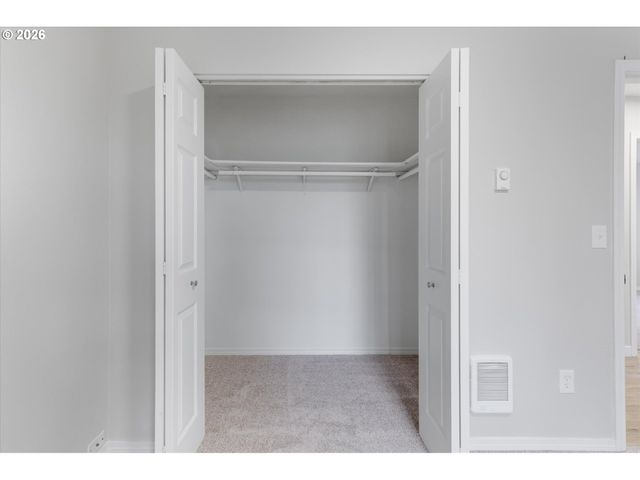 115 LOWRANE Dr, Kelso, WA 98626