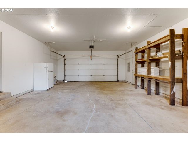 115 LOWRANE Dr, Kelso, WA 98626