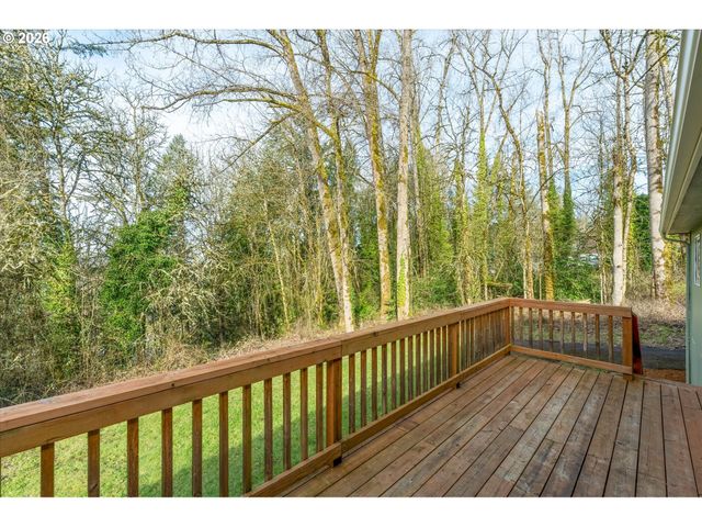 115 LOWRANE Dr, Kelso, WA 98626