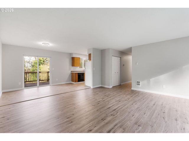 115 LOWRANE Dr, Kelso, WA 98626
