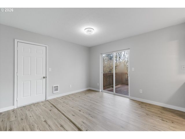 115 LOWRANE Dr, Kelso, WA 98626