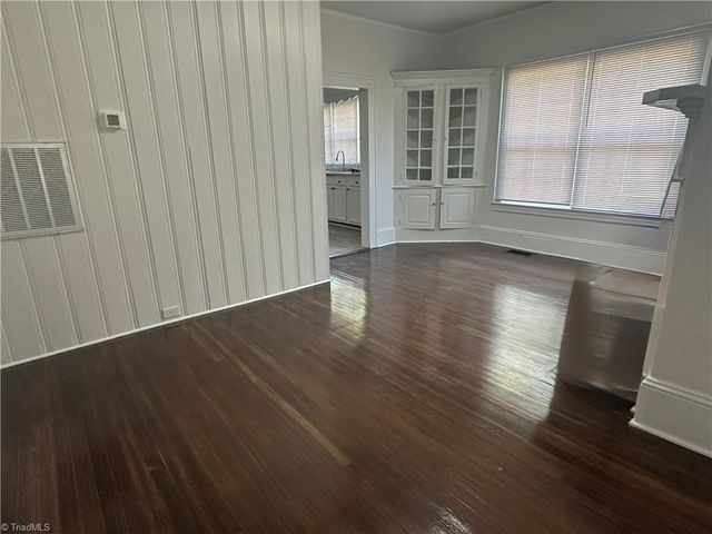 4028 Leo Street, Winston-salem, NC 27105