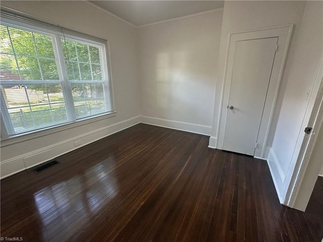 4028 Leo Street, Winston-salem, NC 27105