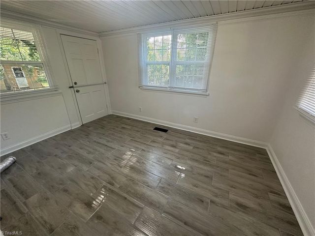 4028 Leo Street, Winston-salem, NC 27105
