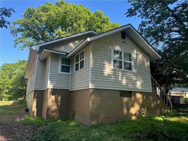 4028 Leo Street, Winston-salem, NC 27105