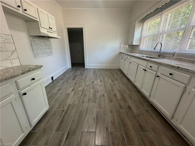 4028 Leo Street, Winston-salem, NC 27105