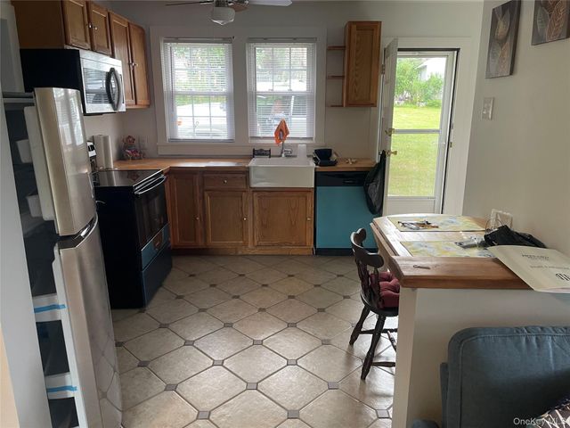 92 Stein Road 4, Pine Bush, NY 12566