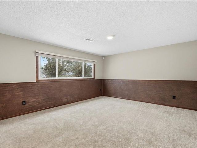 4540 Greenhaven Drive, Vadnais Heights, MN 55127