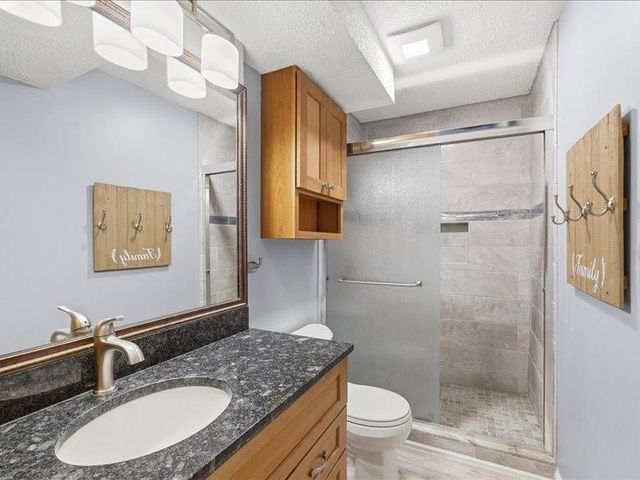 4540 Greenhaven Drive, Vadnais Heights, MN 55127