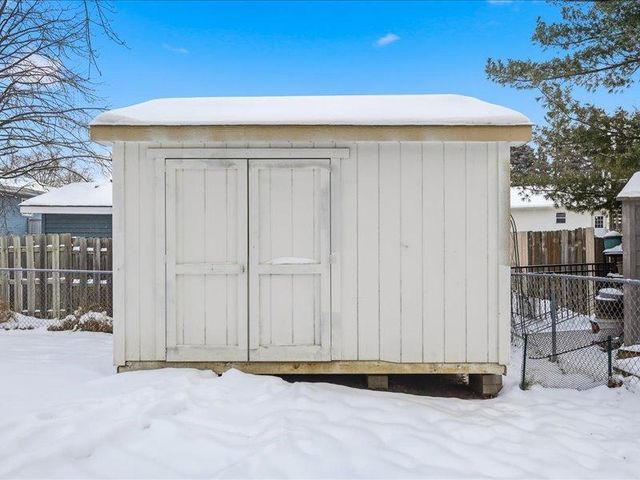 4540 Greenhaven Drive, Vadnais Heights, MN 55127