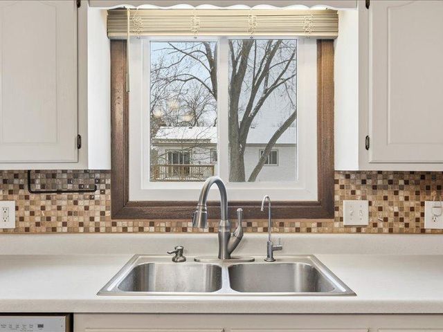 4540 Greenhaven Drive, Vadnais Heights, MN 55127