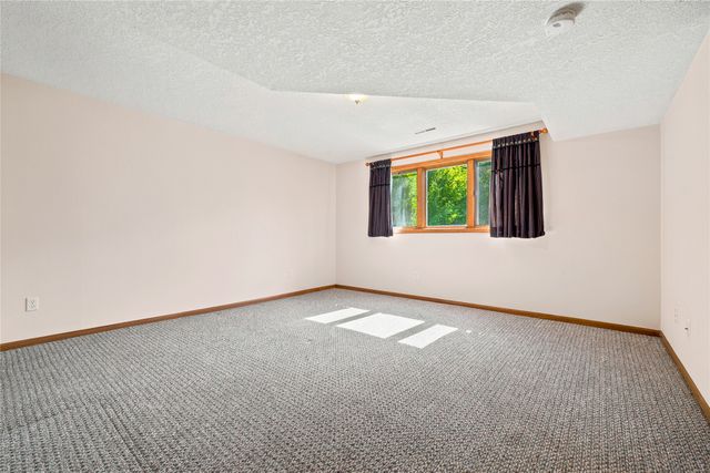 1613 NW Northwood Drive, Ankeny, IA 50023