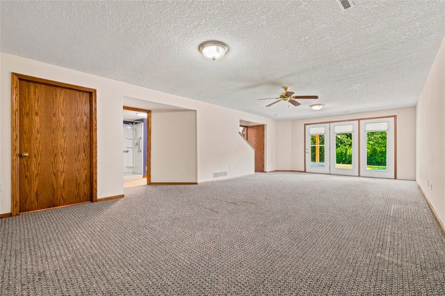 1613 NW Northwood Drive, Ankeny, IA 50023