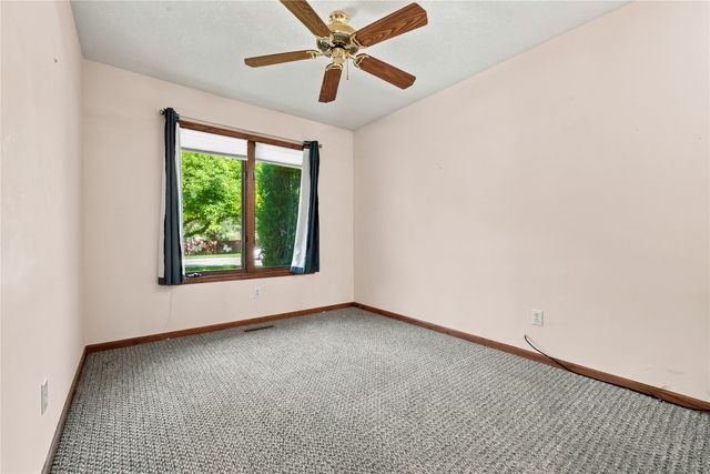 1613 NW Northwood Drive, Ankeny, IA 50023