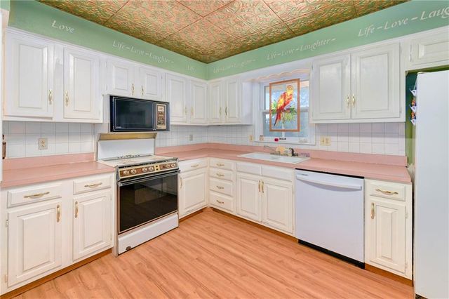 3417 NE Prather Road, Kansas City, MO 64116