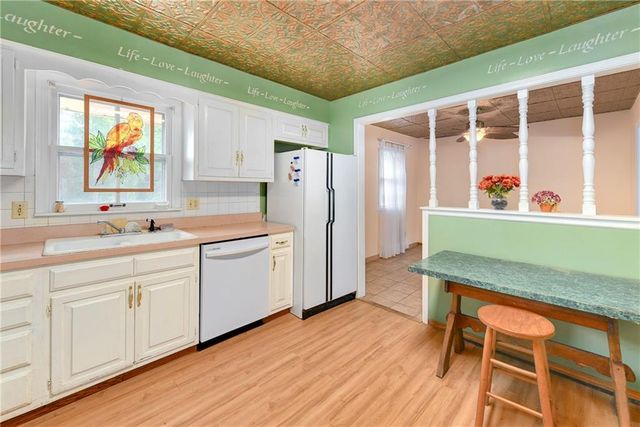 3417 NE Prather Road, Kansas City, MO 64116